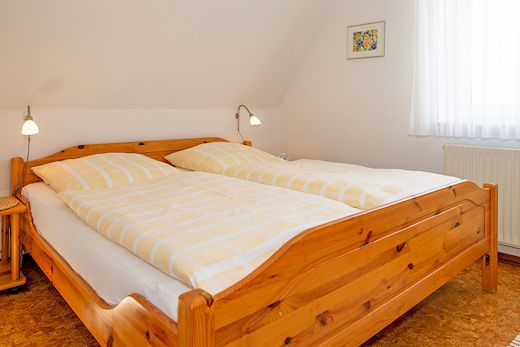 Großes Elternschlafzimmer in der ersten Etage